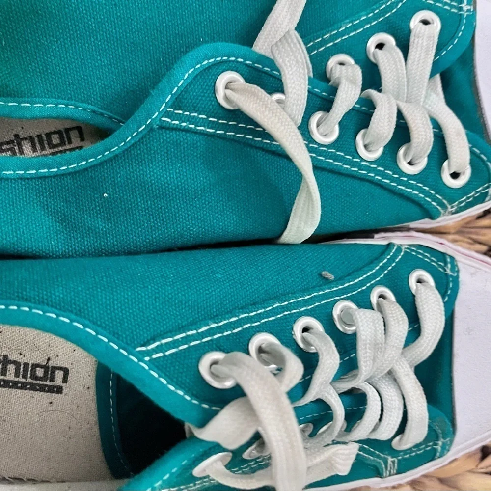 Fashoin Paris Concept brand fashion